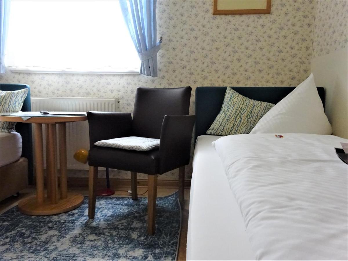 Hotel Pension Zur Faehrbruecke Στράλσουντ Εξωτερικό φωτογραφία