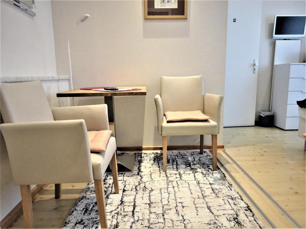 Hotel Pension Zur Faehrbruecke Στράλσουντ Εξωτερικό φωτογραφία