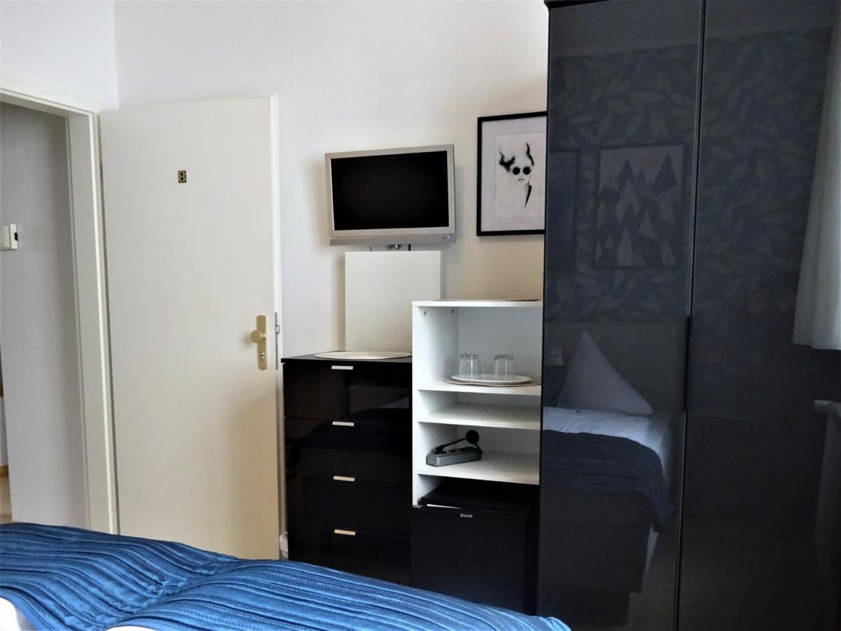 Hotel Pension Zur Faehrbruecke Στράλσουντ Εξωτερικό φωτογραφία