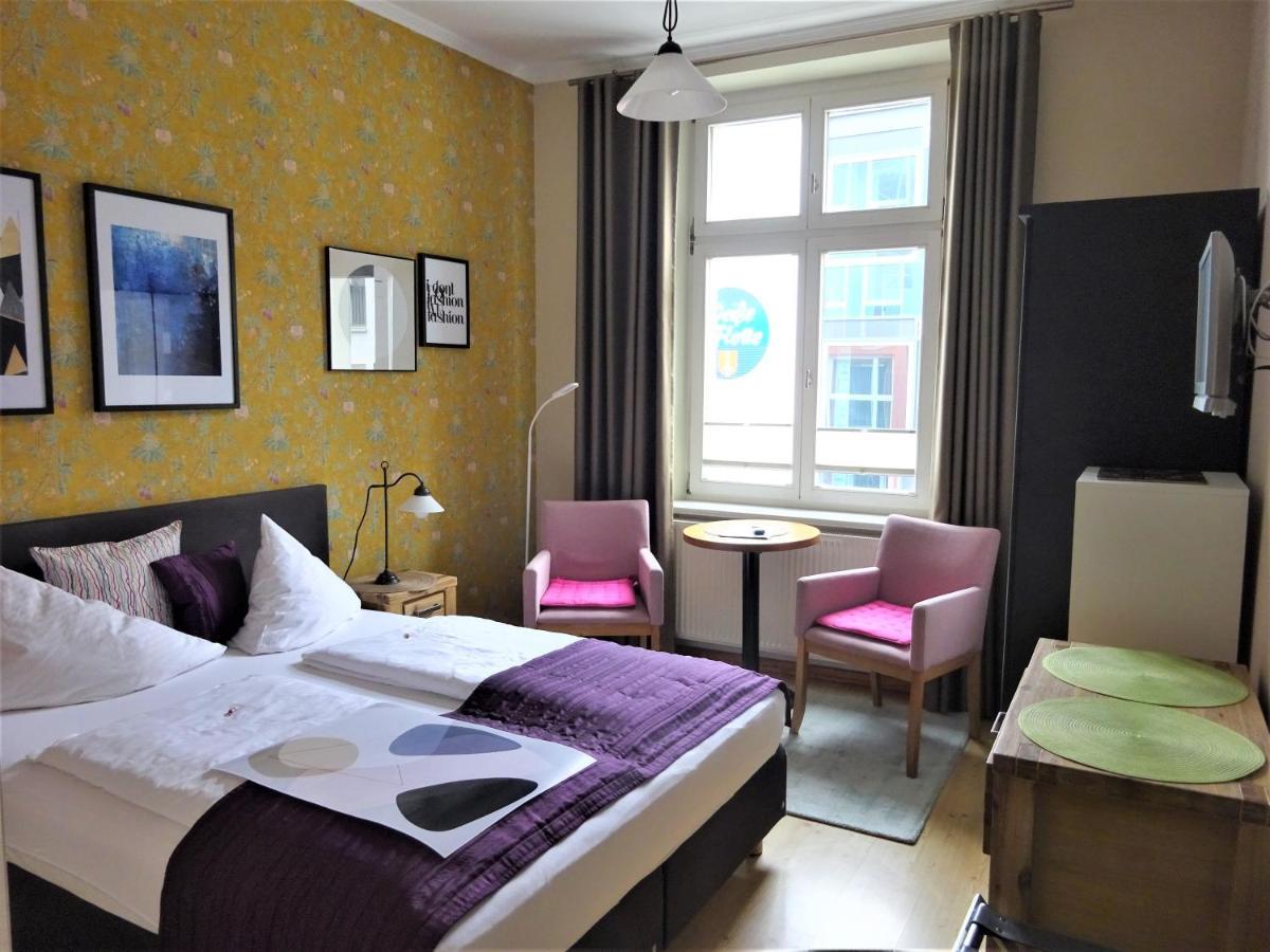 Hotel Pension Zur Faehrbruecke Στράλσουντ Εξωτερικό φωτογραφία