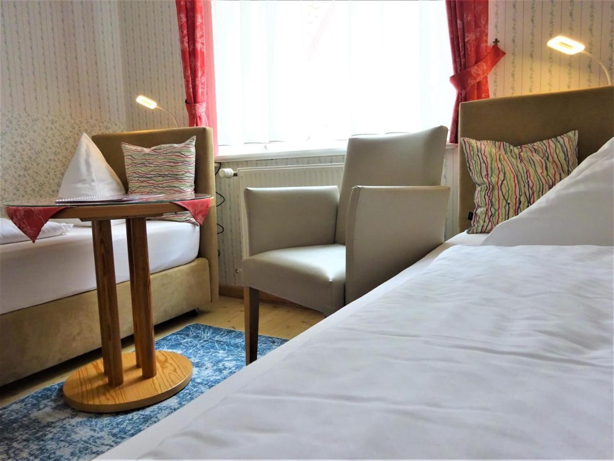 Hotel Pension Zur Faehrbruecke Στράλσουντ Εξωτερικό φωτογραφία